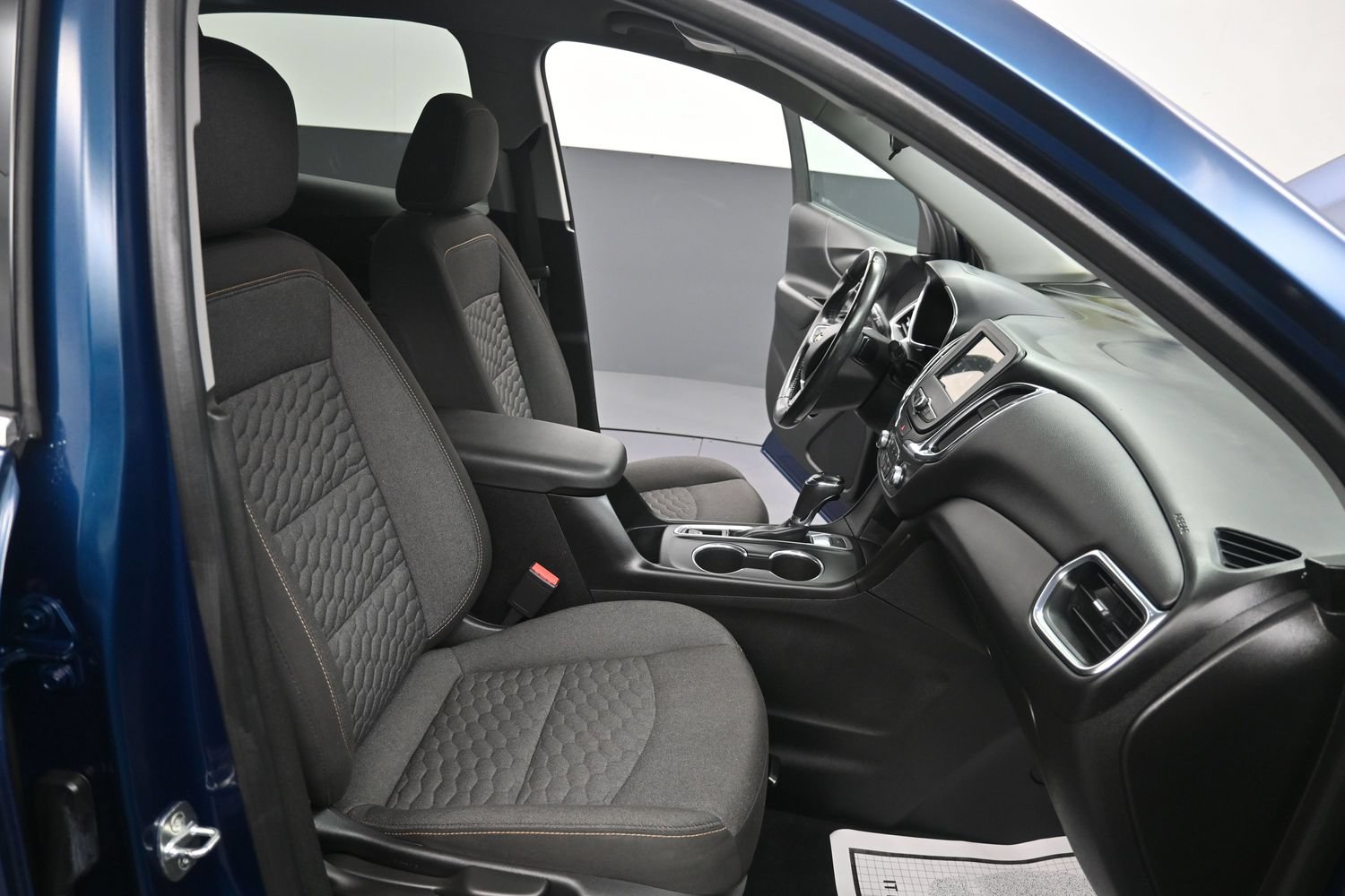 Used 2019 Chevrolet Equinox LT AWD/4WD image 48