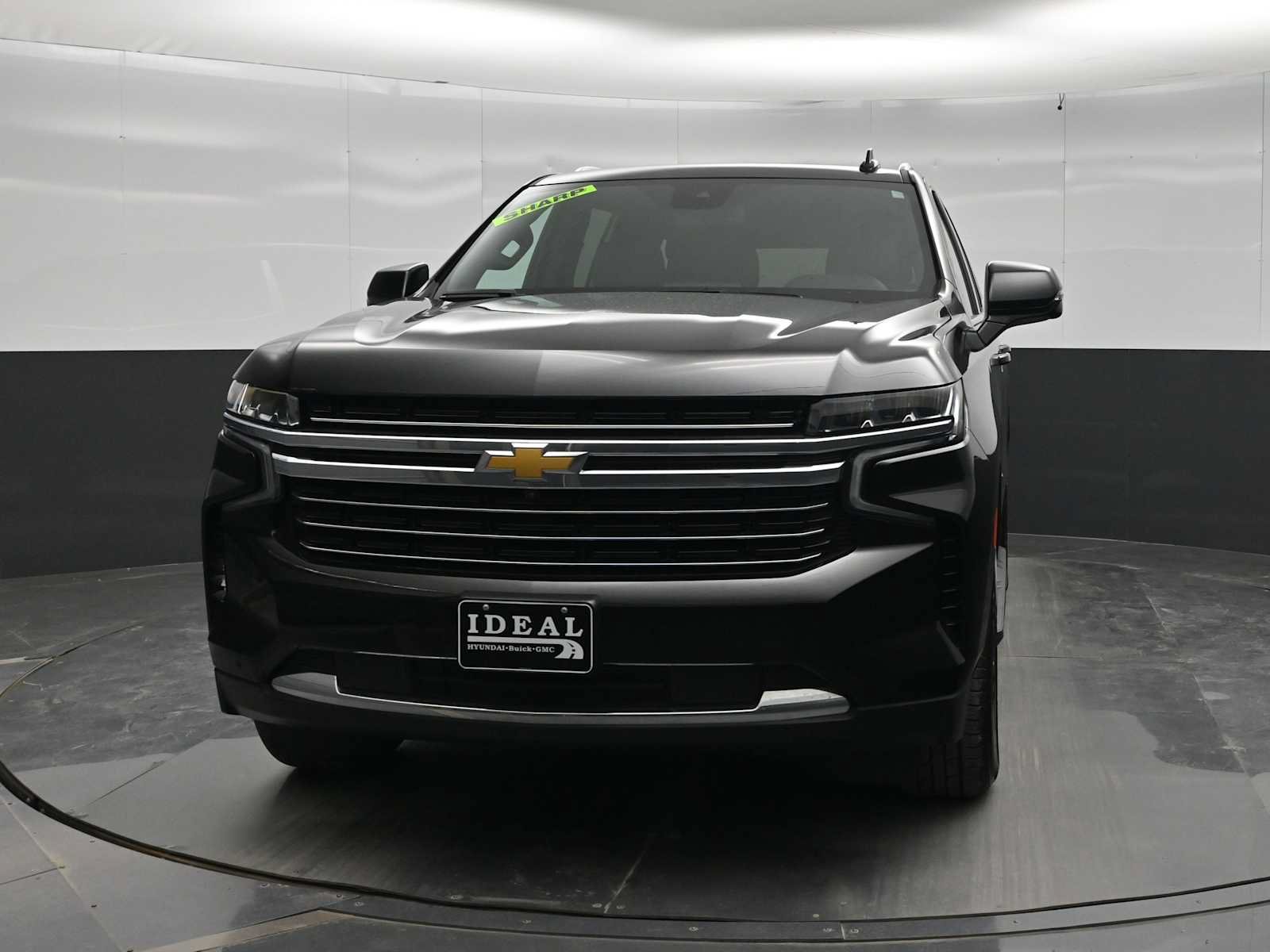 Used 2023 Chevrolet Tahoe LT w/ Luxury Package AWD/4WD image 3
