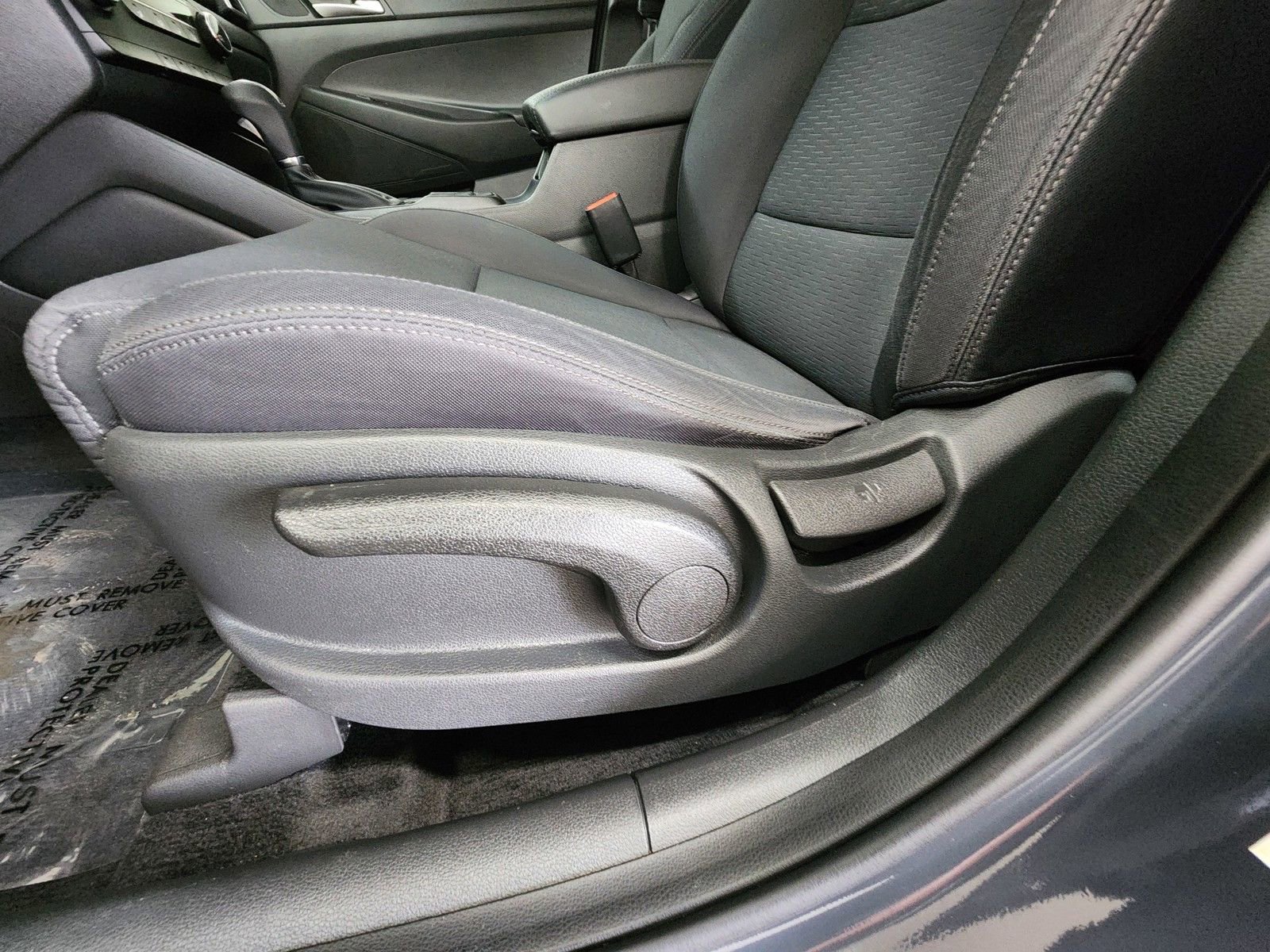 Used 2020 Hyundai Tucson SE image 34