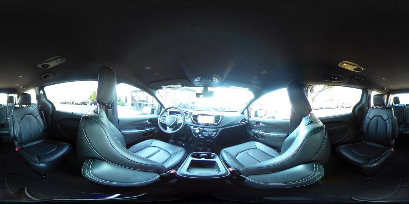 Used 2025 Chrysler Pacifica Select FWD image 44