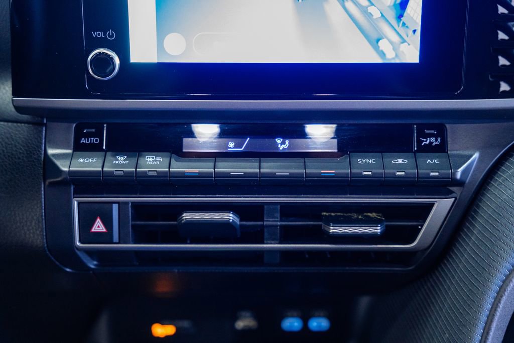 Used 2025 Toyota Camry SE image 20