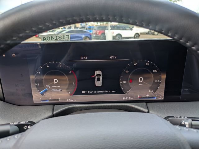 Used 2025 Nissan Armada SL image 33