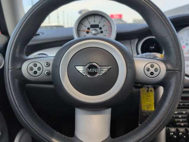 Used 2005 MINI Cooper Hardtop FWD image 18