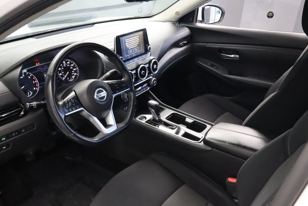 Used 2020 Nissan Sentra SV w/ Electronics Package FWD image 16