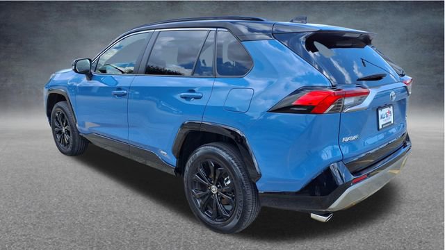 Used 2025 Toyota RAV4 XSE AWD/4WD image 4