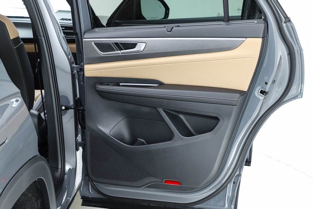 New 2026 Volkswagen Atlas Cross Sport SE image 70