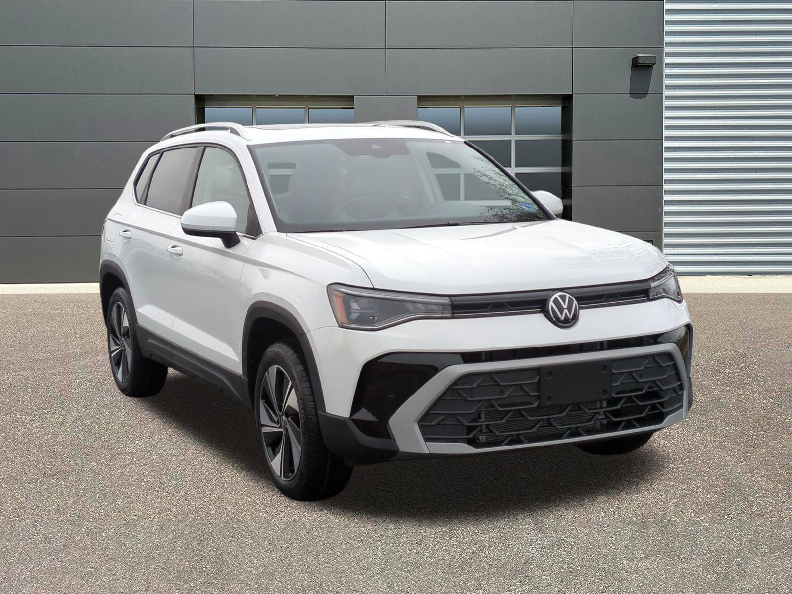 New 2026 Volkswagen Taos SE AWD/4WD image 1