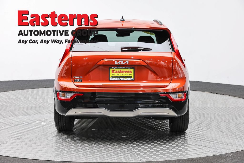 Used 2023 Kia Niro Wind w/ Wind Preserve Package FWD image 6