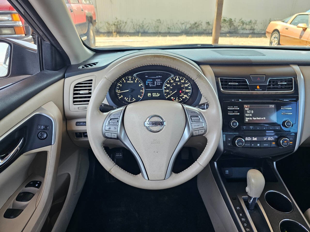 Used 2015 Nissan Altima 2.5 SV image 12
