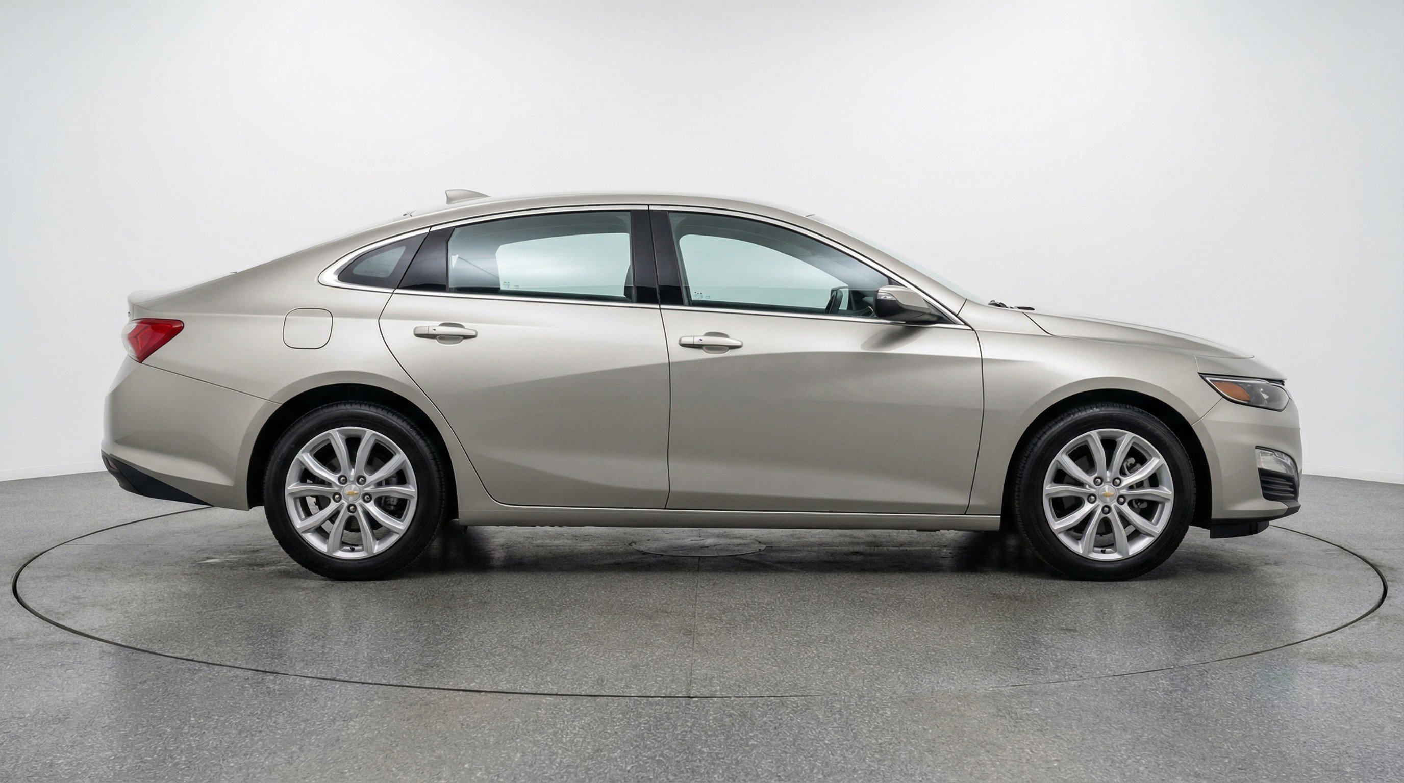 Used 2024 Chevrolet Malibu LT image 11