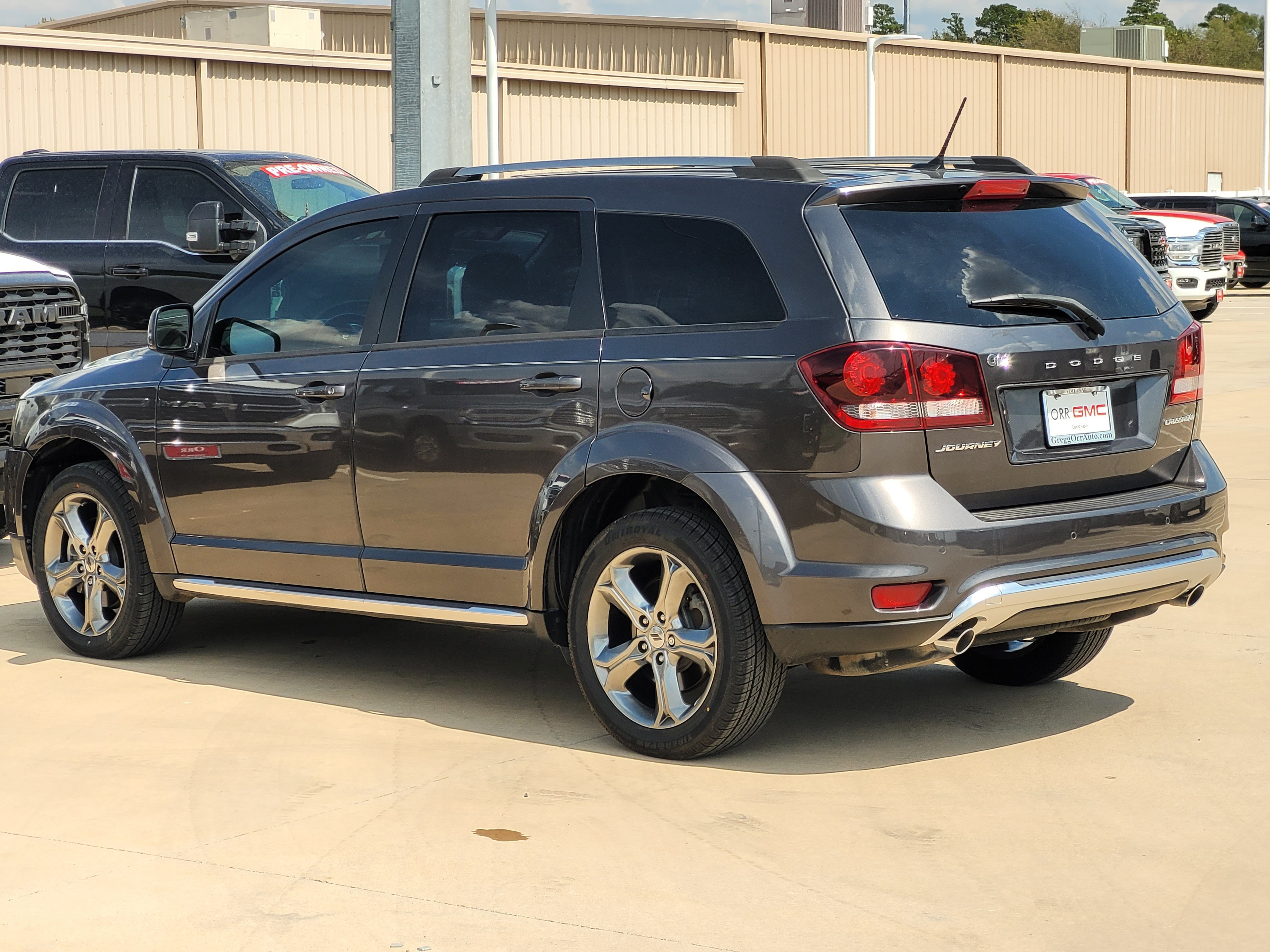 Used 2018 Dodge Journey Crossroad FWD image 6