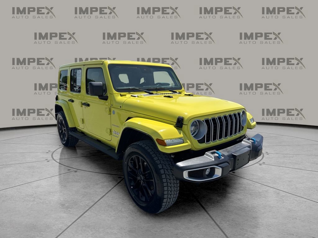 Used 2024 Jeep Wrangler Unlimited Sahara w/ Dual Top Group AWD/4WD image 7