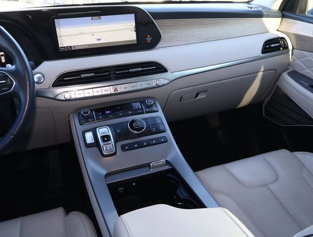 Used 2022 Hyundai Palisade Calligraphy image 11
