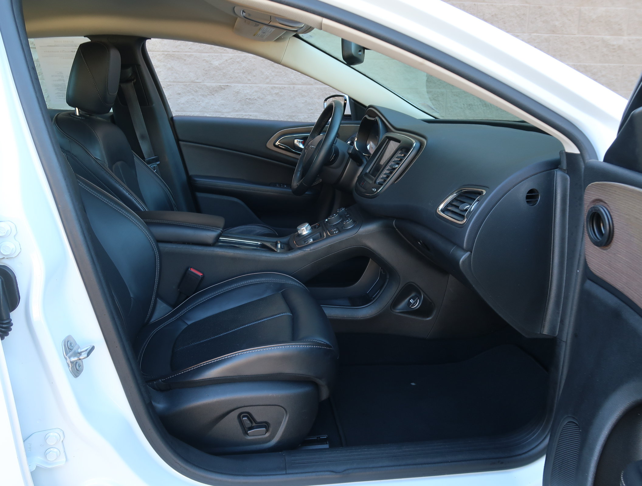 Used 2015 Chrysler 200 C w/ Navigation & Sound Group I FWD image 38