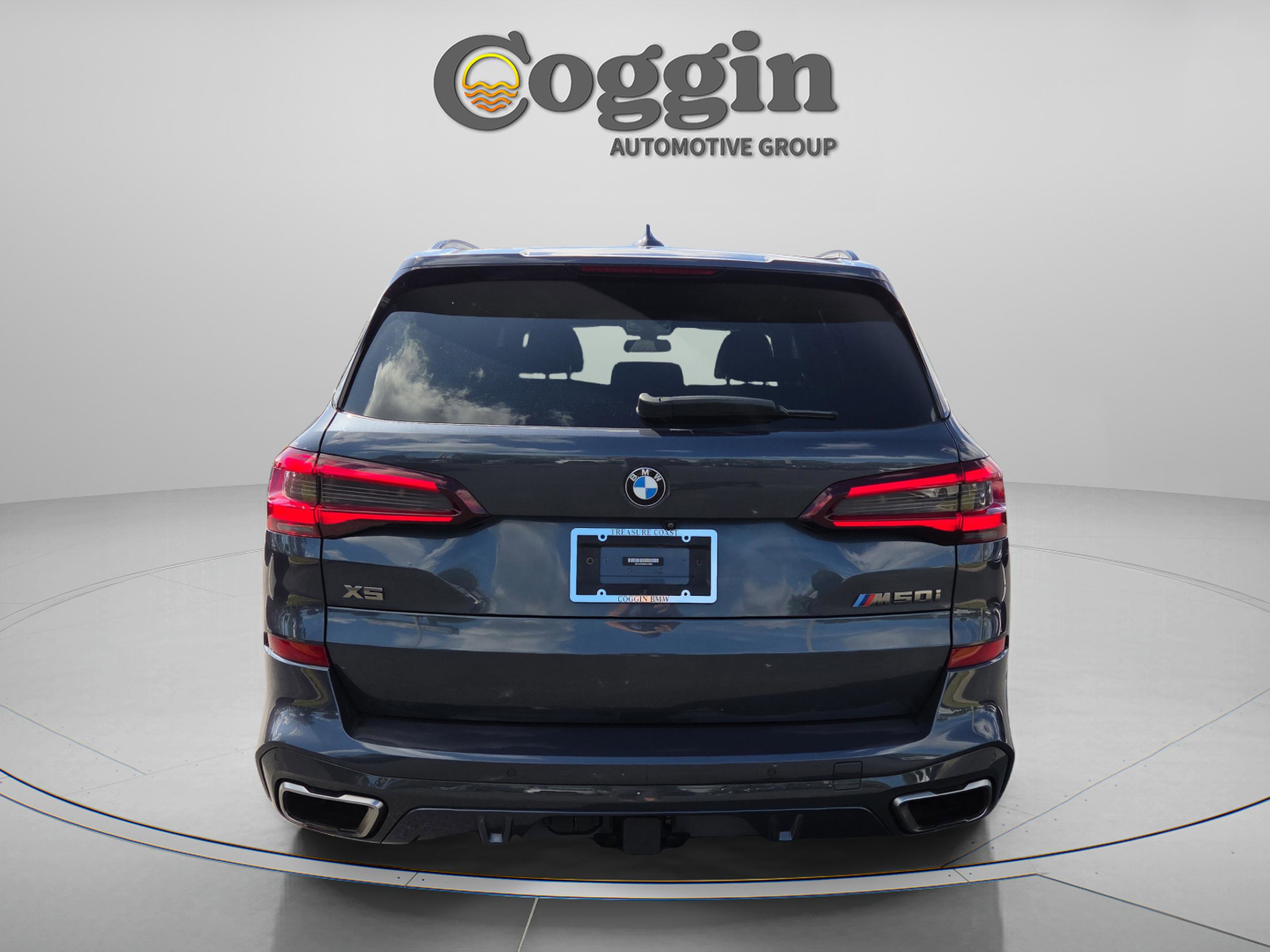 Used 2022 BMW X5 M50i image 5