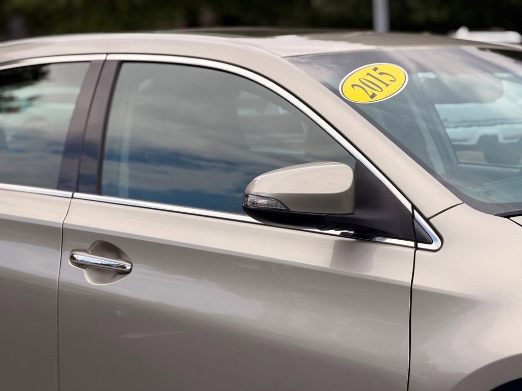 Used 2015 Toyota Avalon XLE Premium FWD image 8
