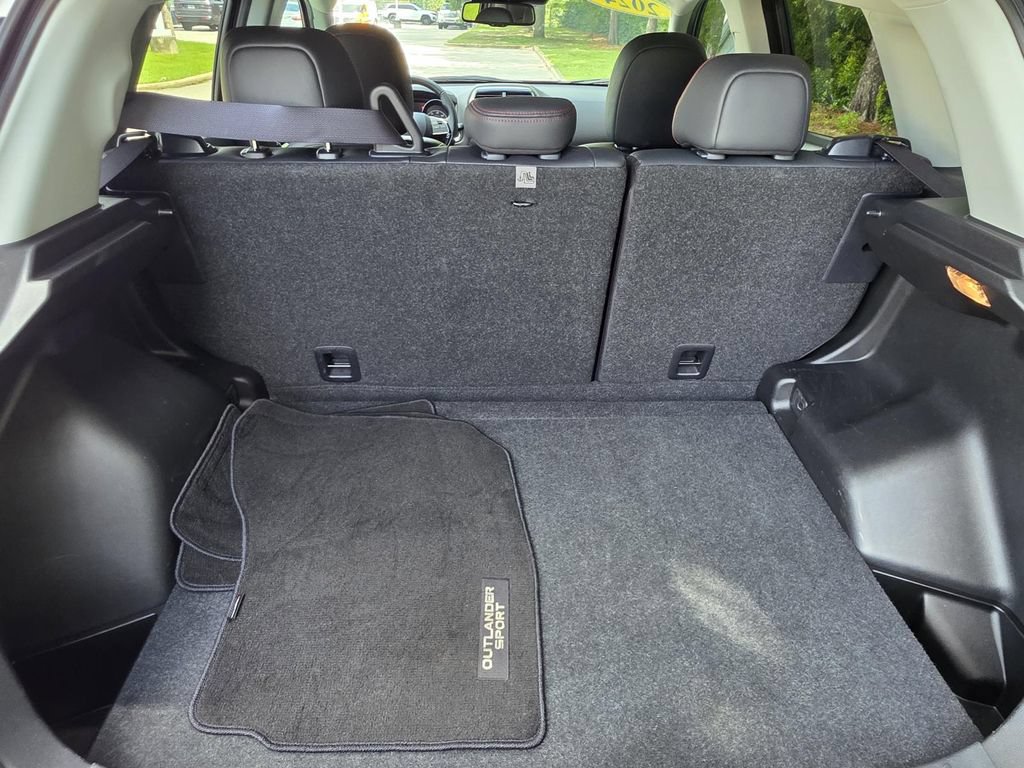 Used 2024 Mitsubishi Outlander Sport SE AWD/4WD image 12