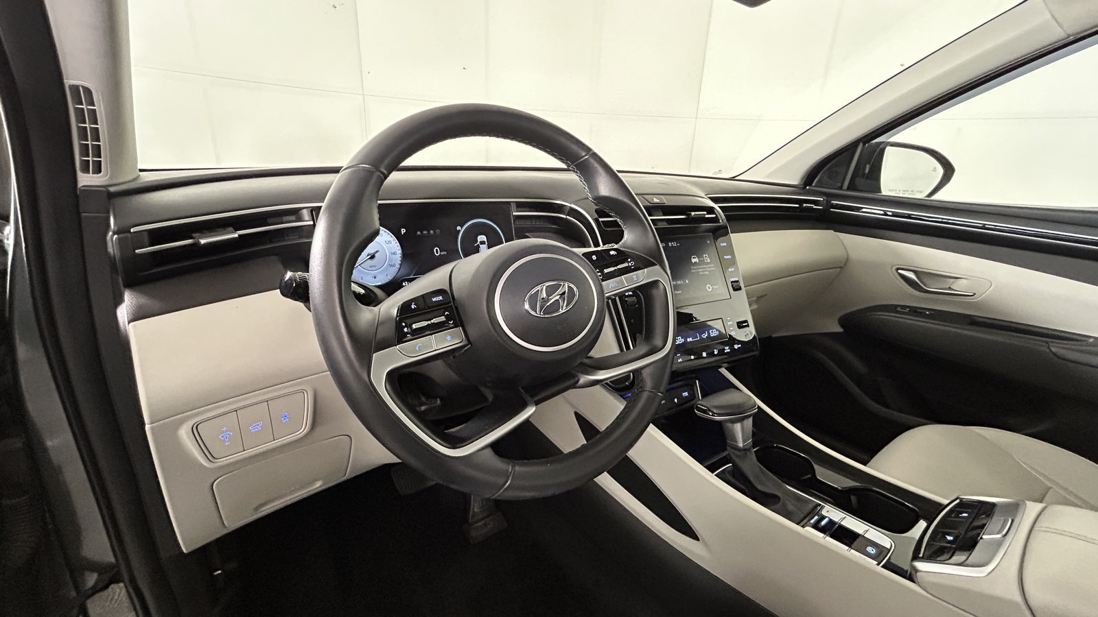 Used 2023 Hyundai Tucson SEL w/ Convenience Package FWD image 17