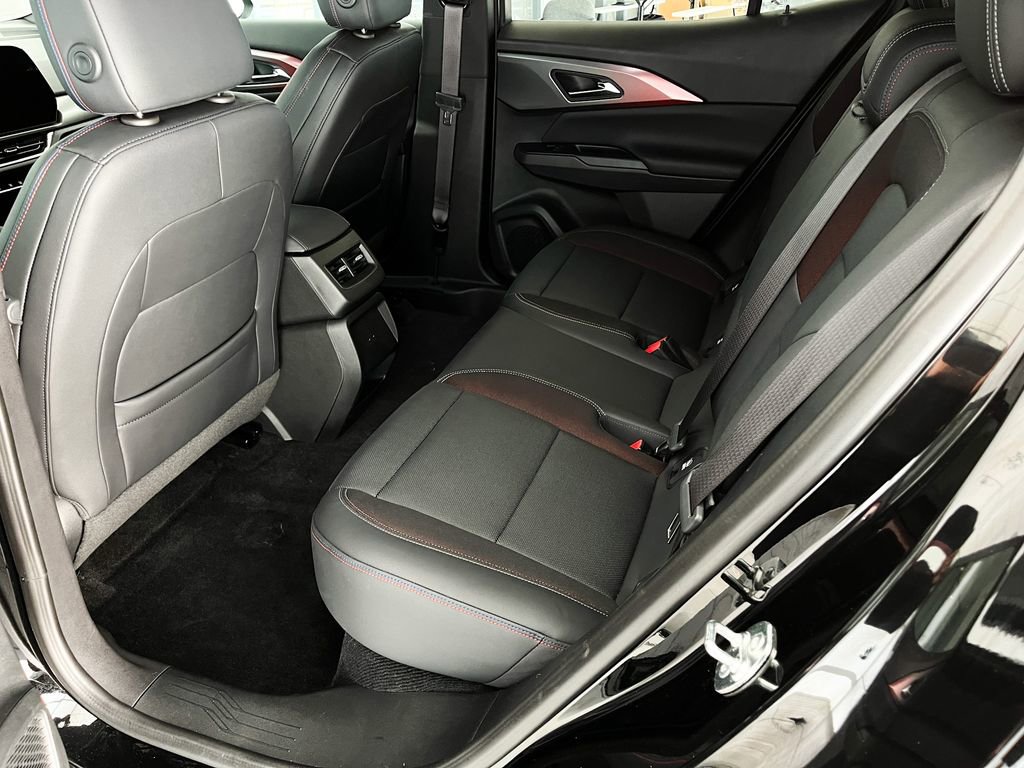 Certified 2024 Chevrolet Equinox EV RS image 29