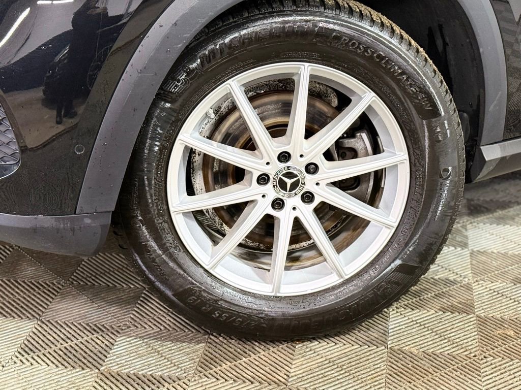 Used 2025 Mercedes-Benz GLE 350 4MATIC image 2