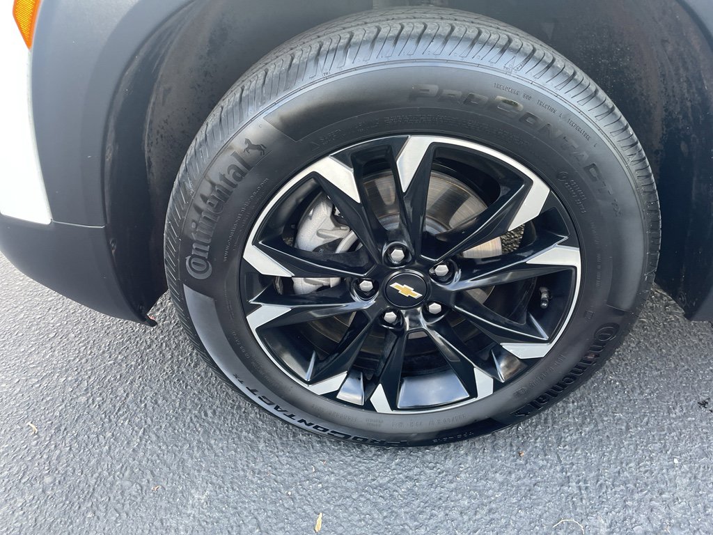 Used 2023 Chevrolet TrailBlazer LT w/ Convenience Package image 9