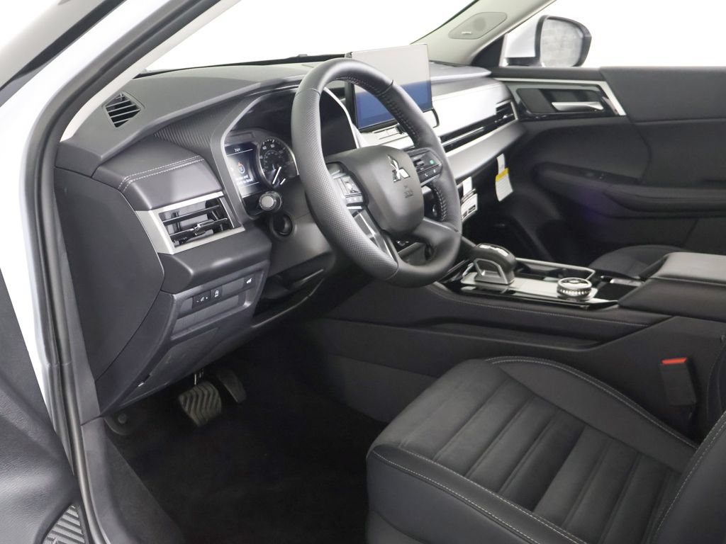 New 2026 Mitsubishi Outlander SE FWD image 25