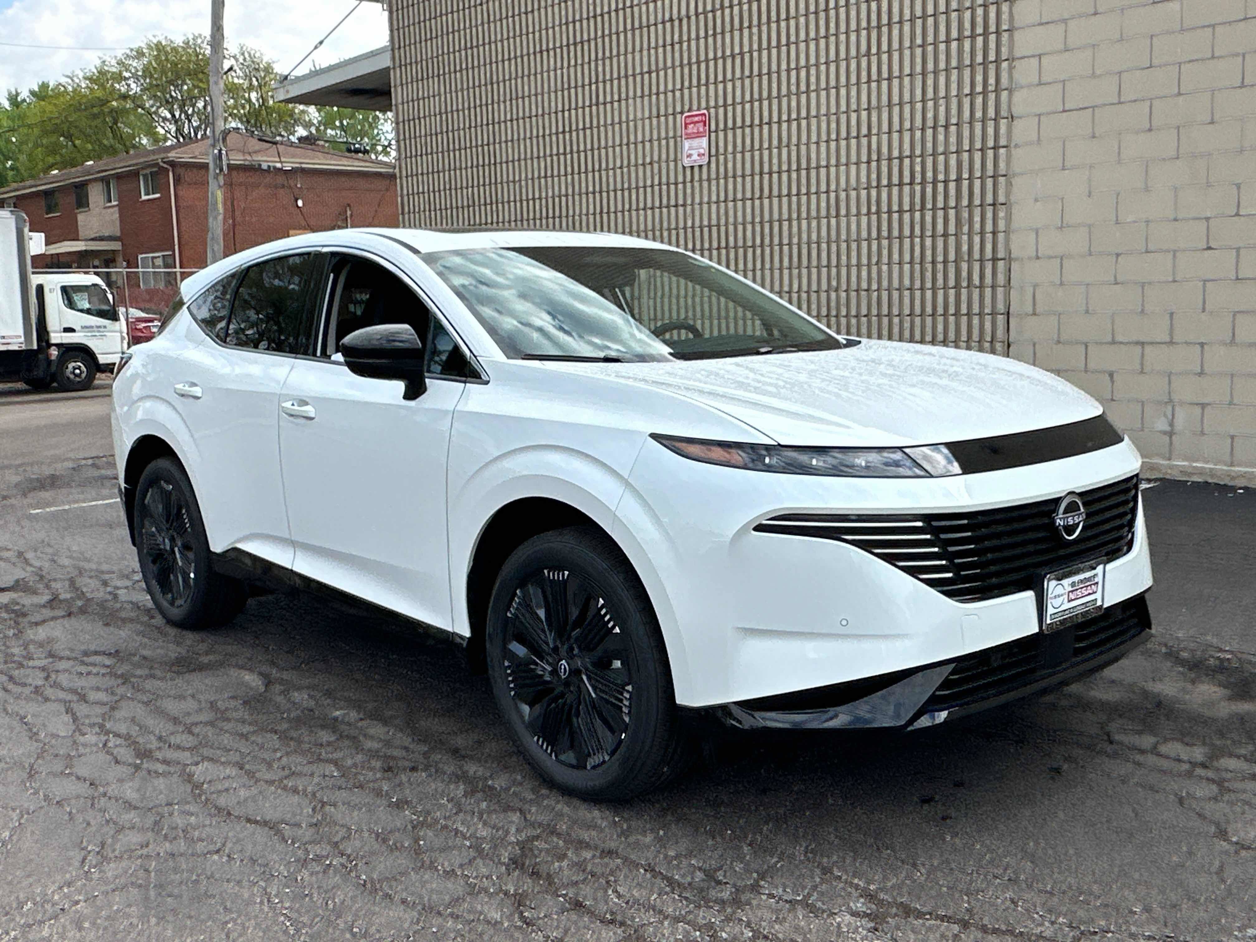 New 2026 Nissan Murano Platinum w/ Cargo Package AWD/4WD image 3