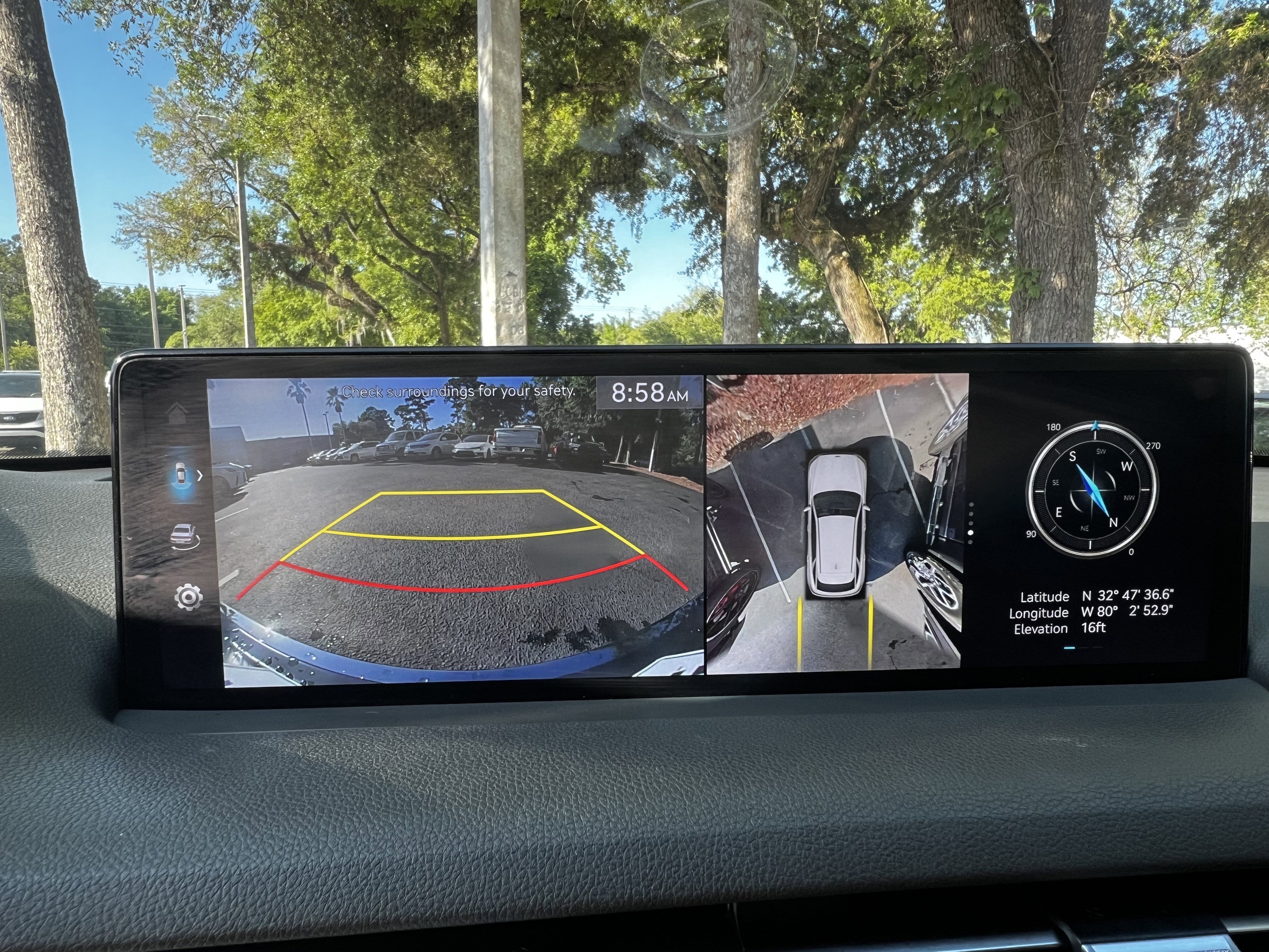 Used 2022 Genesis GV70 2.5T w/ Advanced Package image 27