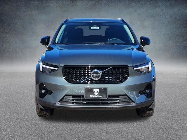 New 2026 Volvo XC40 B5 Ultra w/ Climate Package AWD/4WD image 2