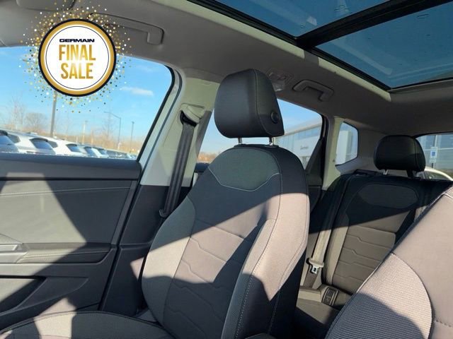 New 2026 Volkswagen Taos SE image 18