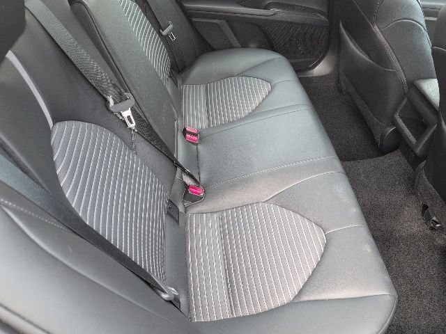 Used 2024 Toyota Camry SE FWD image 12