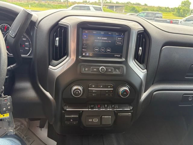 Used 2022 Chevrolet Silverado 2500 Custom w/ Custom Convenience Package AWD/4WD image 34