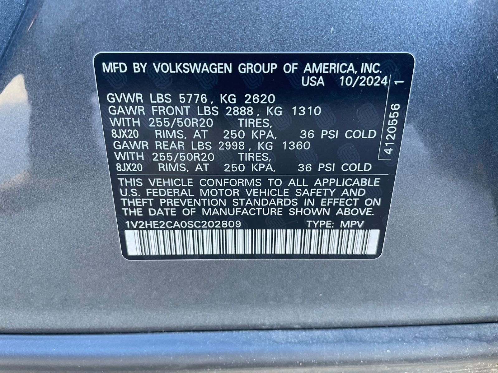 Used 2025 Volkswagen Atlas Cross Sport SE image 29