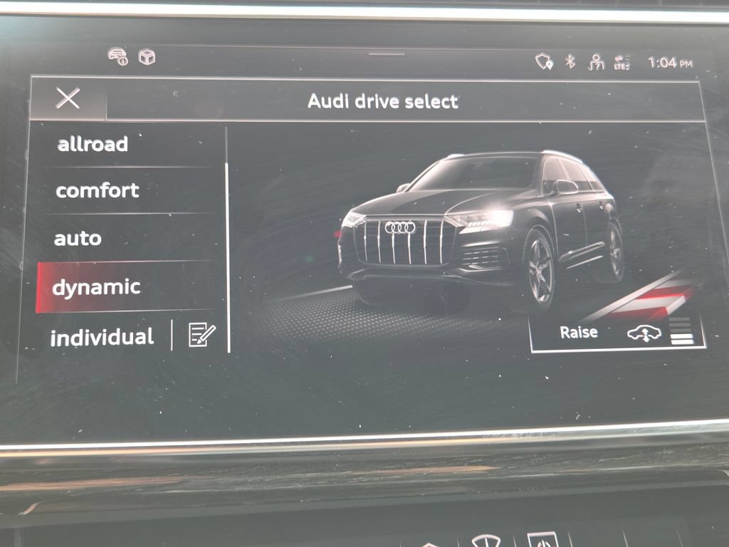 Used 2025 Audi Q7 3.0T Prestige AWD/4WD image 17