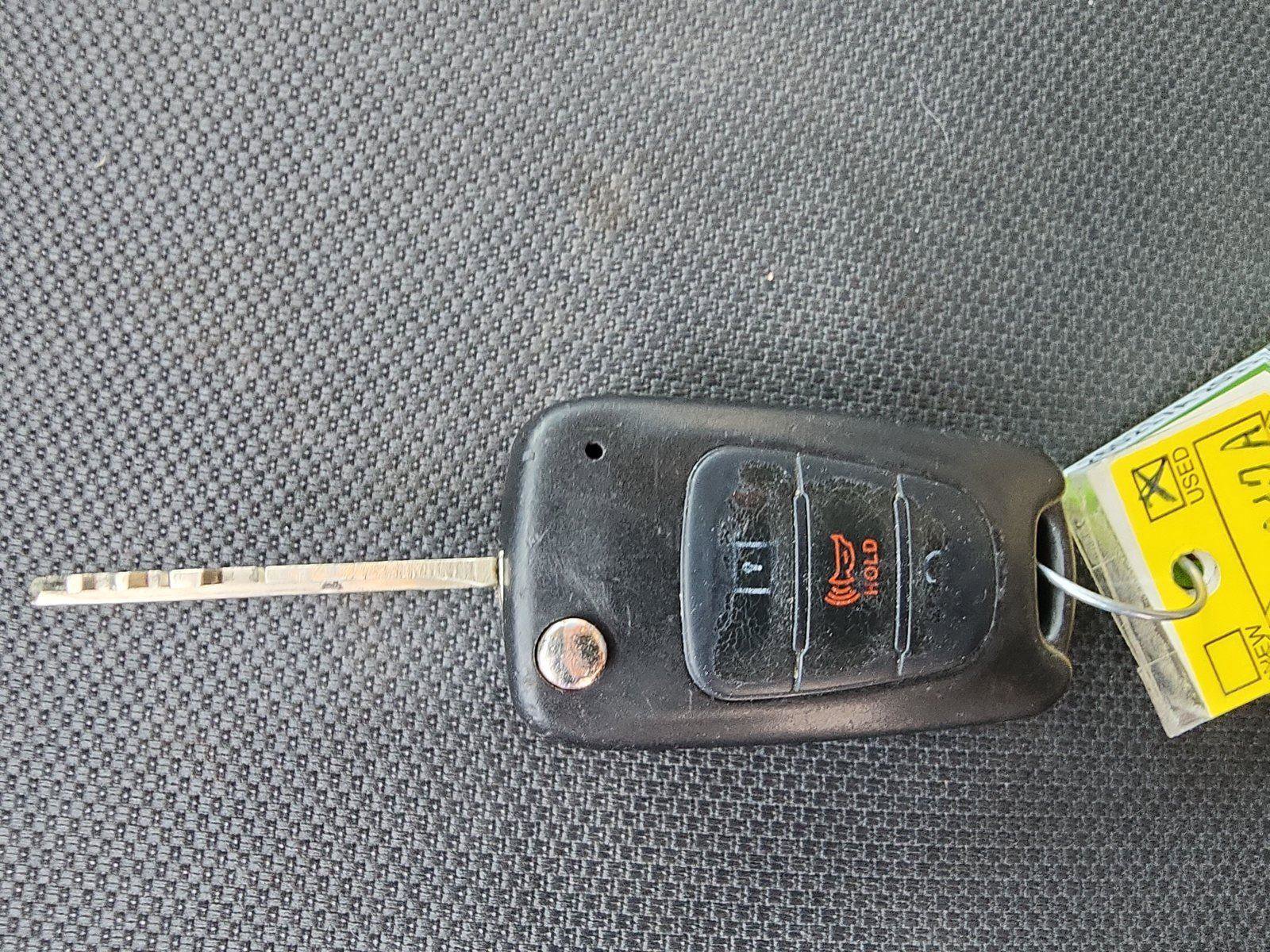 Used 2011 Kia Soul + w/ Audio Pkg image 21