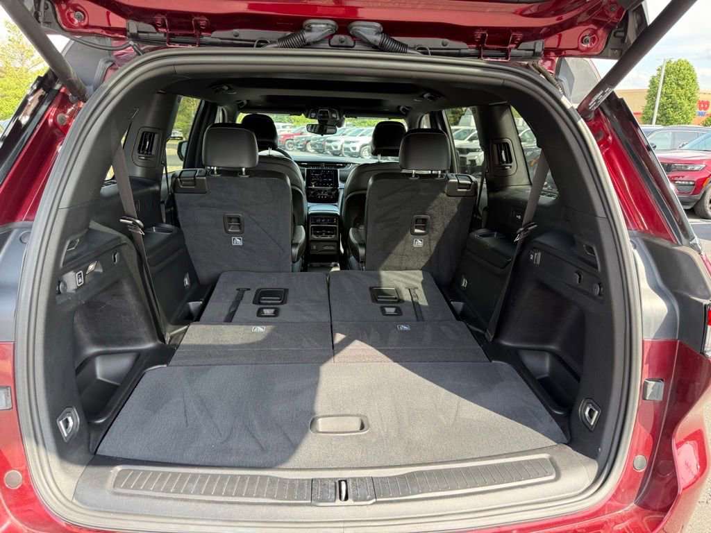 Certified 2023 Jeep Grand Cherokee L Laredo AWD/4WD image 29