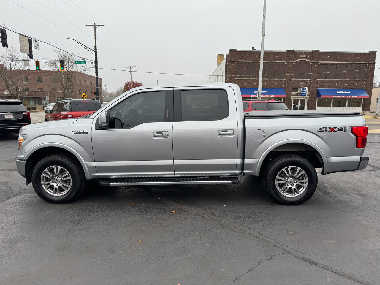 Used 2020 Ford F150 Lariat w/ Equipment Group 501A Mid image 8