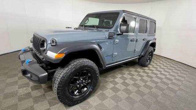 Used 2024 Jeep Wrangler Unlimited AWD/4WD image 10
