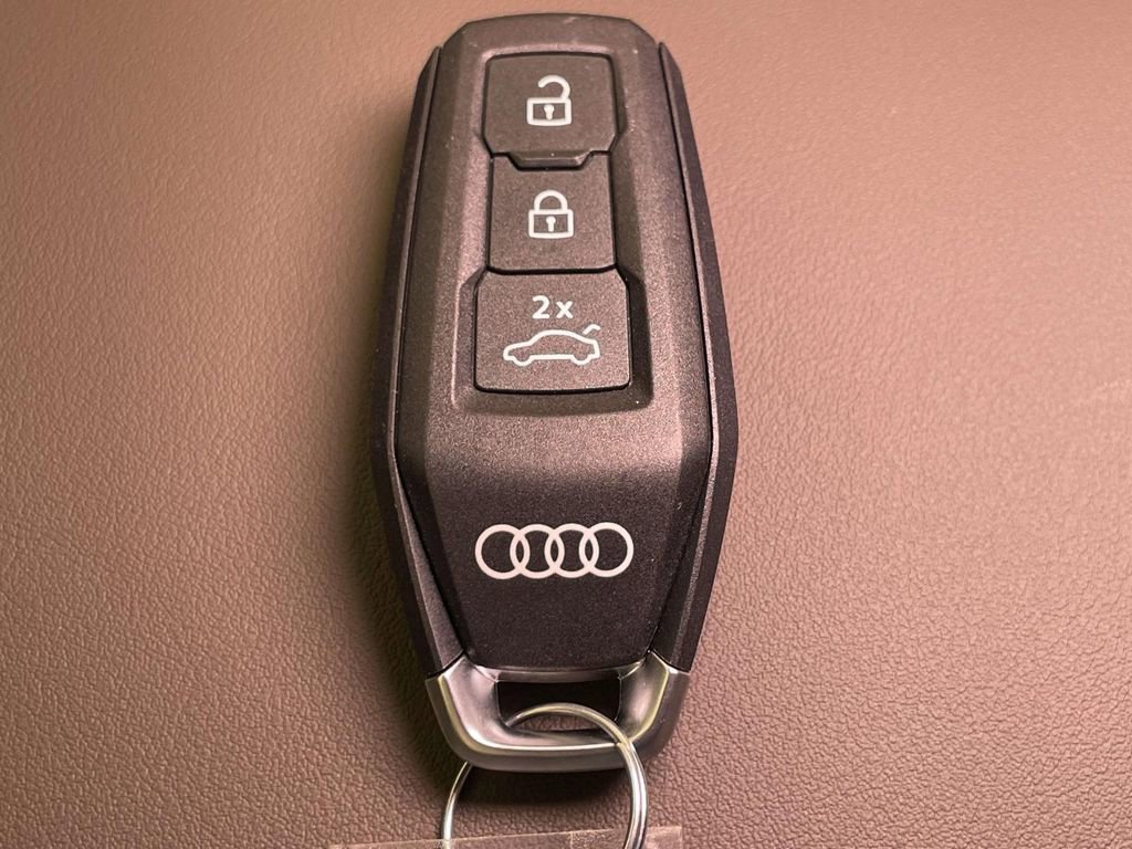 New 2025 Audi Q5 Premium Plus image 42