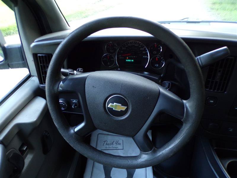 Used 2012 Chevrolet Express 2500 RWD image 33