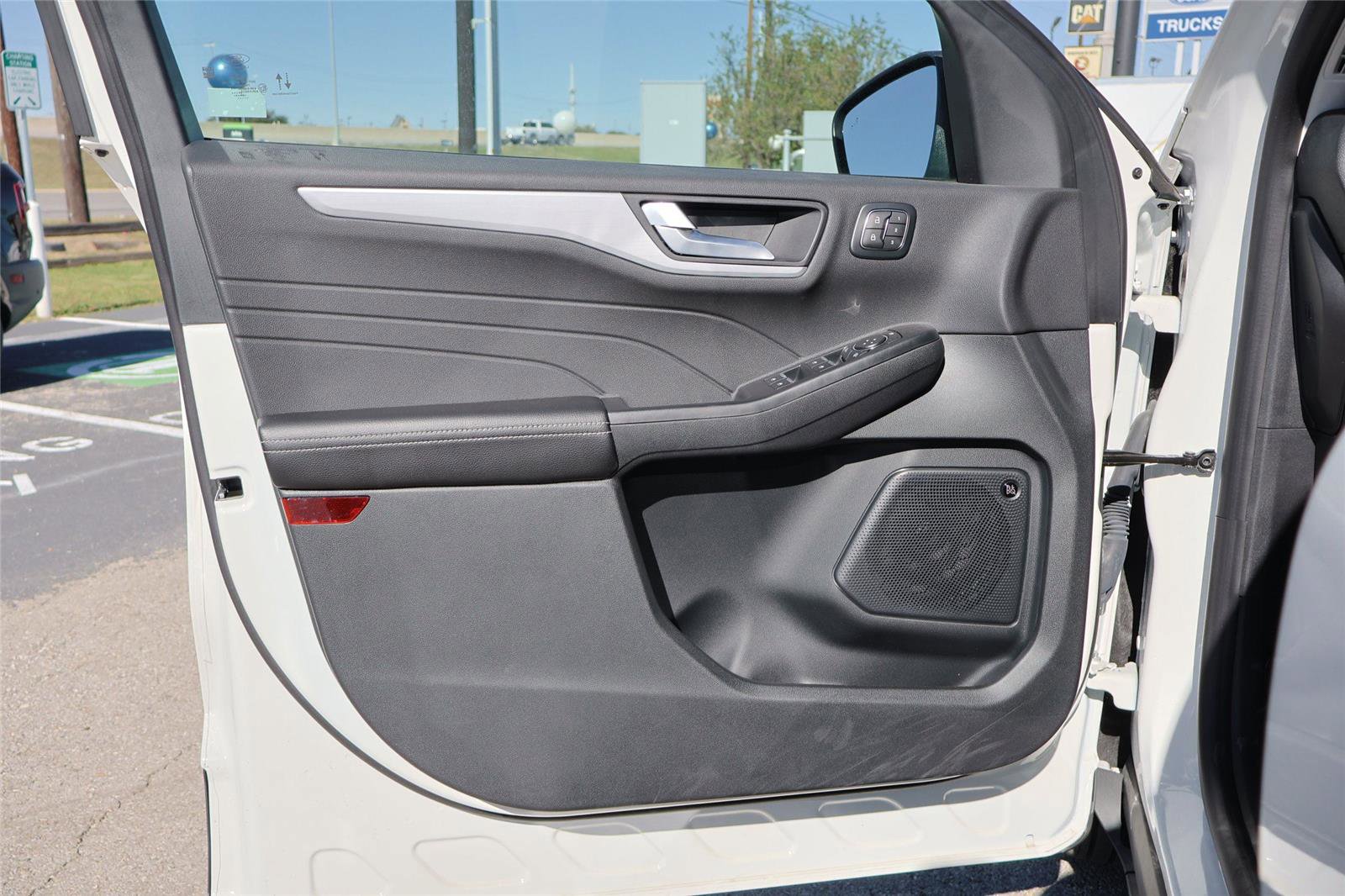 New 2025 Ford Escape SE w/ PHEV Premium Package image 10