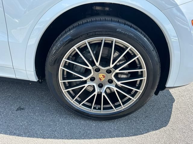 Used 2022 Porsche Cayenne S AWD/4WD image 43