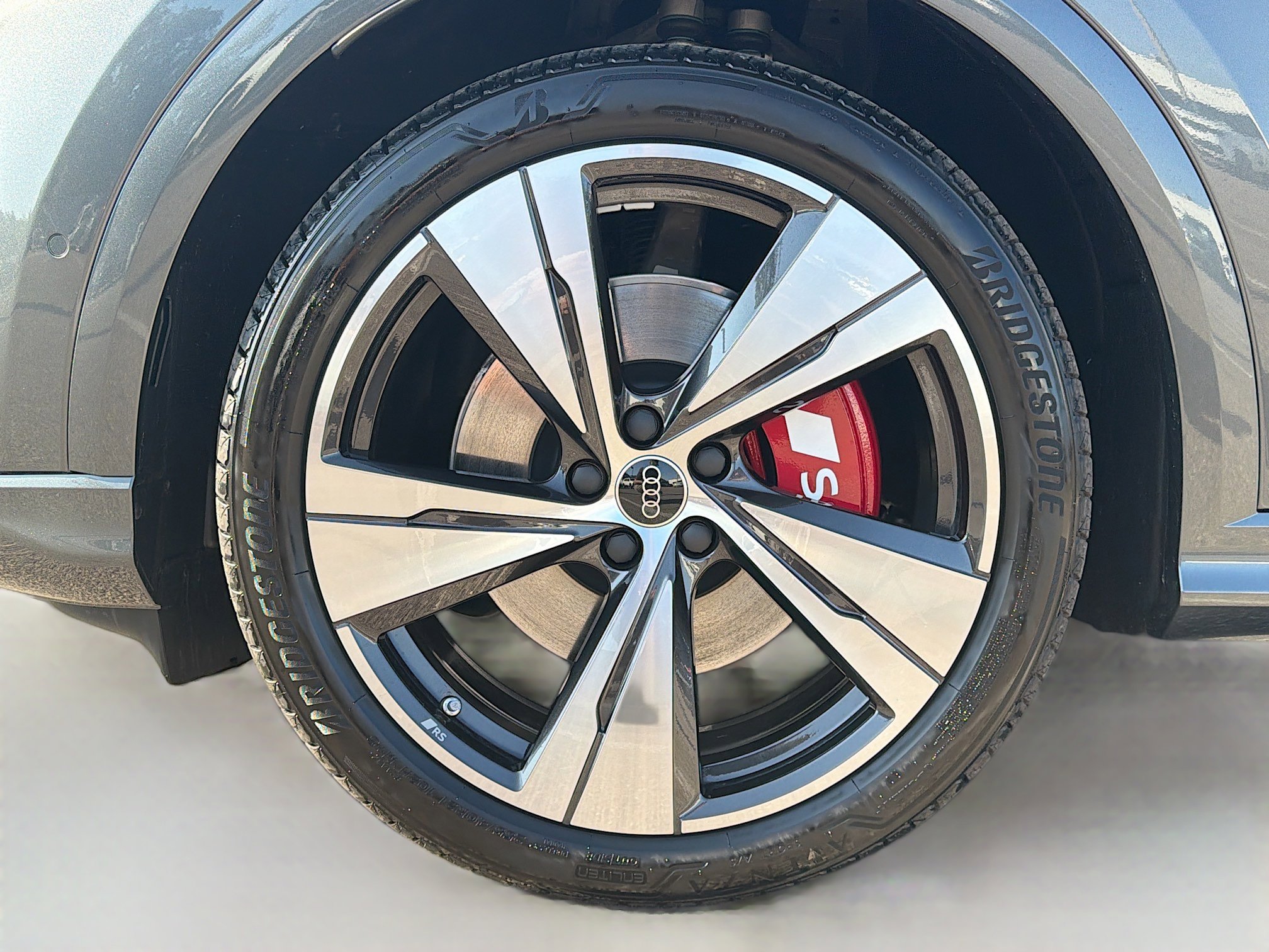 New 2025 Audi SQ5 Premium Plus image 40