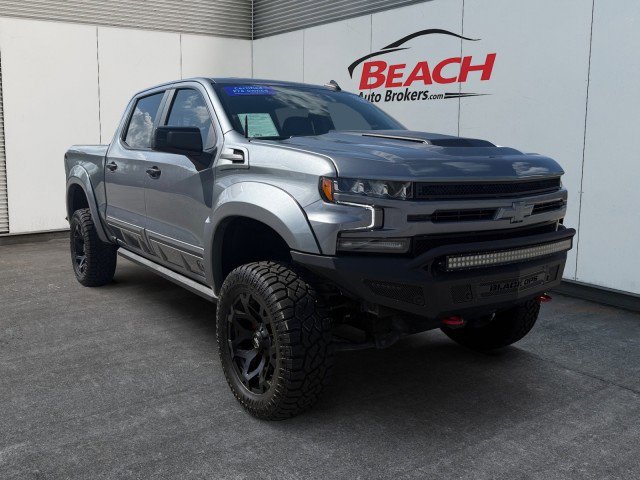 Used 2021 Chevrolet Silverado 1500 RST w/ Convenience Package II AWD/4WD image 3