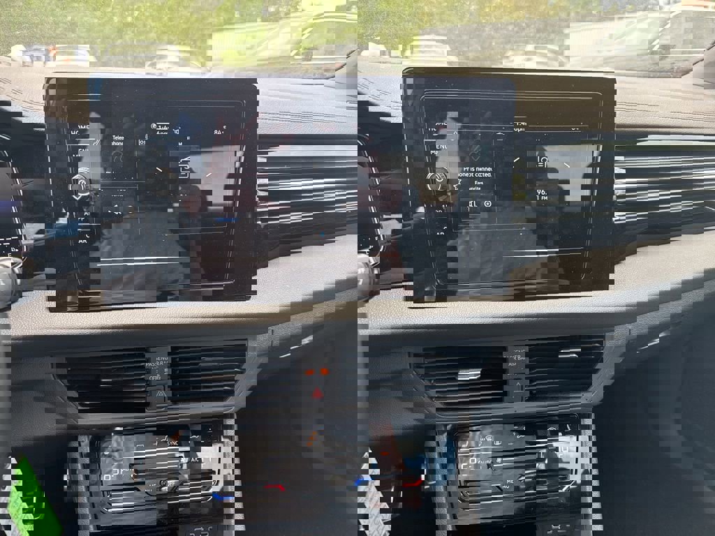 Used 2025 Volkswagen Jetta Sport image 8