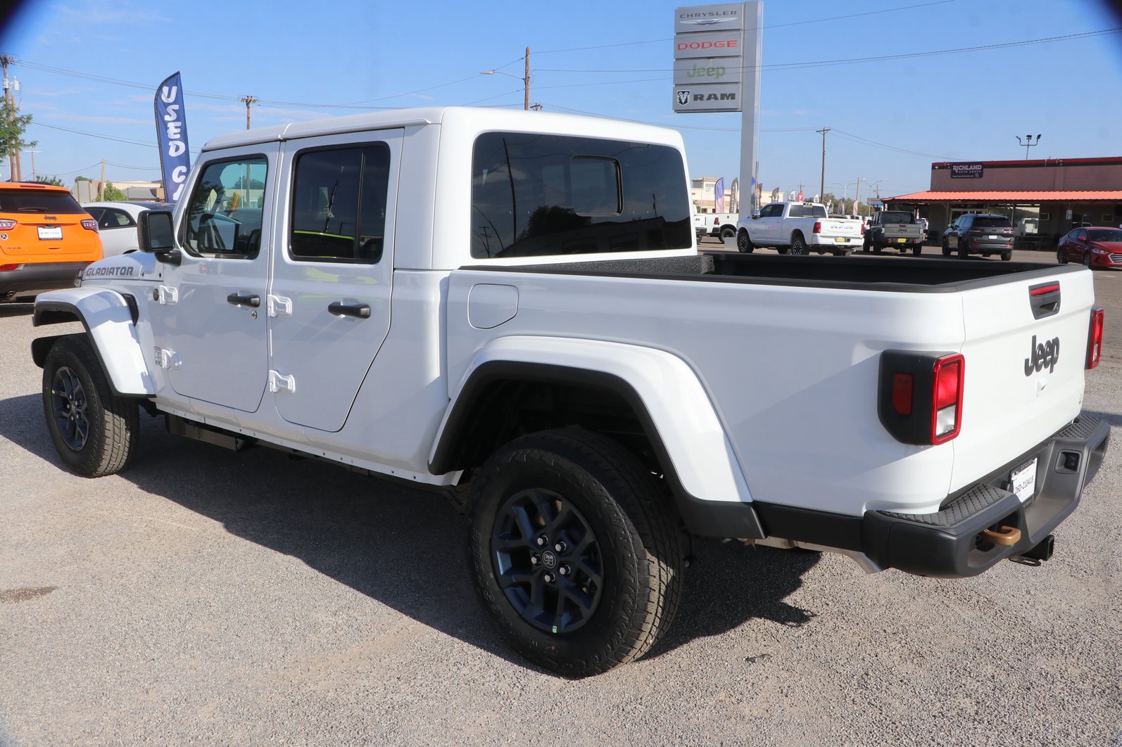 New 2026 Jeep Gladiator Mojave AWD/4WD image 5
