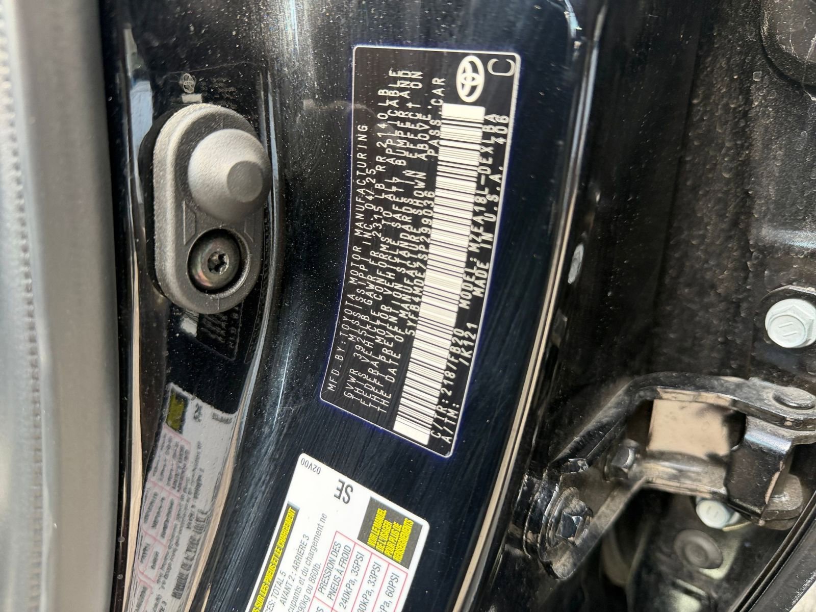 Used 2025 Toyota Corolla LE image 31