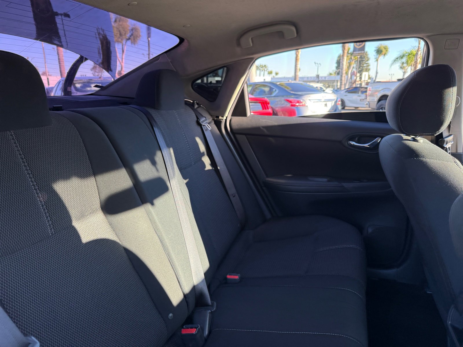 Used 2016 Nissan Sentra S image 18