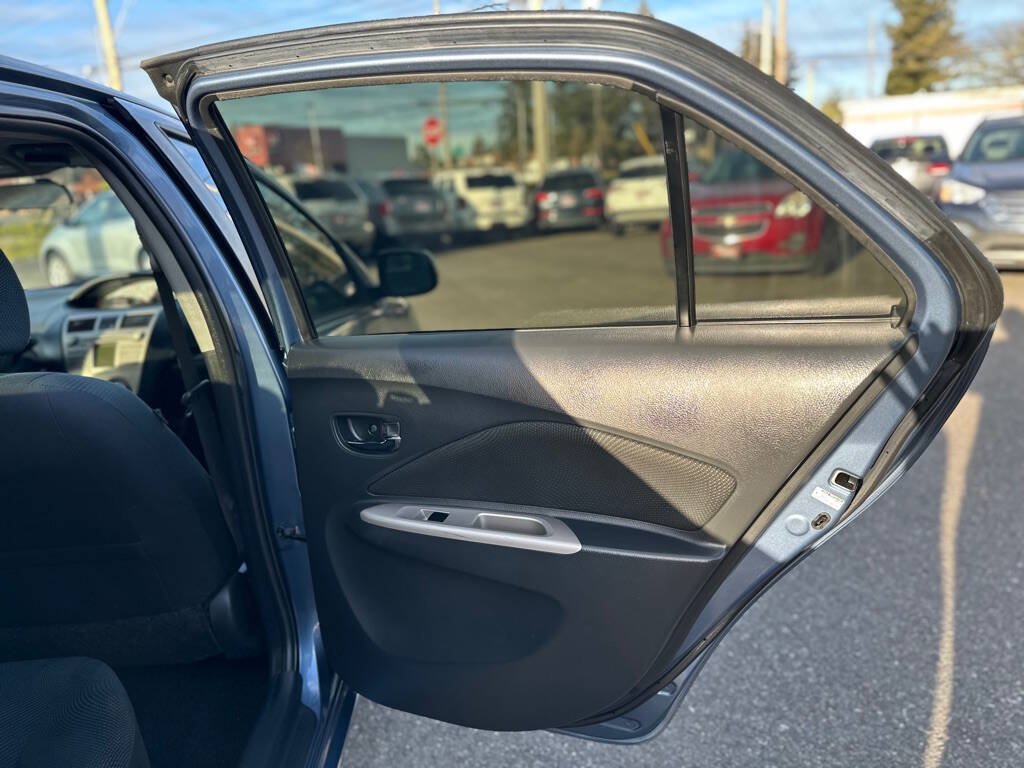 Used 2010 Toyota Yaris Sedan FWD image 17