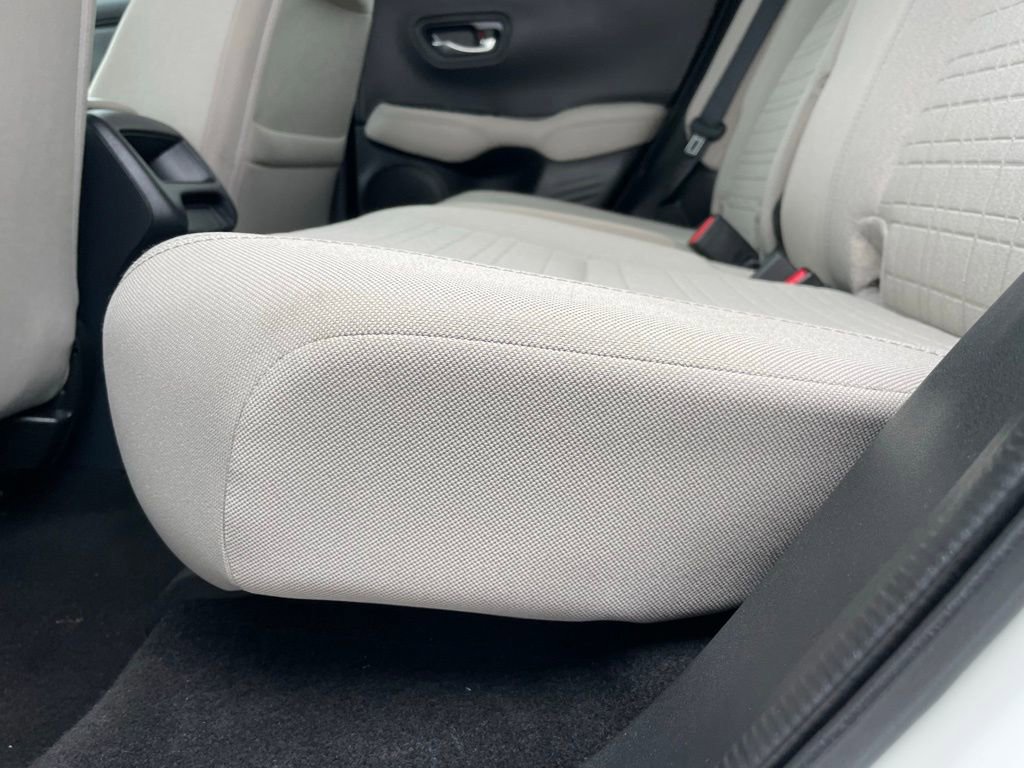 Certified 2025 Honda HR-V LX image 38